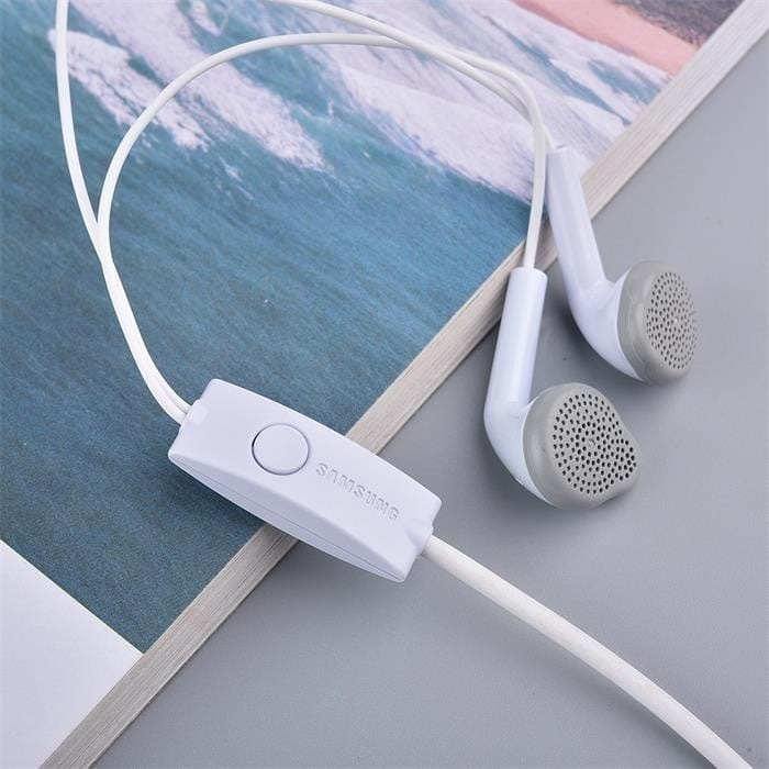 Auriculares Samsung In-Ear con Cable Sin Almohadillas 1 Auriculares20Samsung20Sin20Gomitas img2